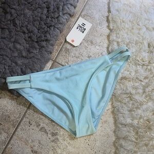Billabong || NWT Rolling By Lowrider {Aqua Blue}